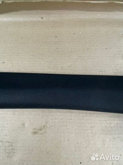 Обшивка стойки передняя левая Mercedes-Benz