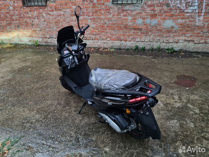 Скутер Jilang Maxim 150 (49cc)
