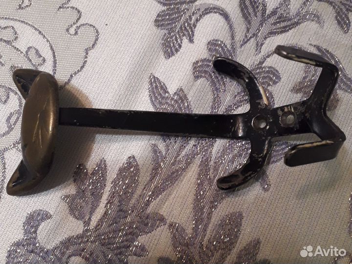 Вешалки декоративные