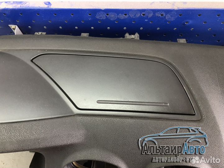 Торпедо с бардачком Ford Focus 2 безопасность