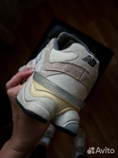 Кроссовки New balance 9060 женские (Арт.61028)