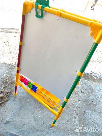 Мольберт детский бу