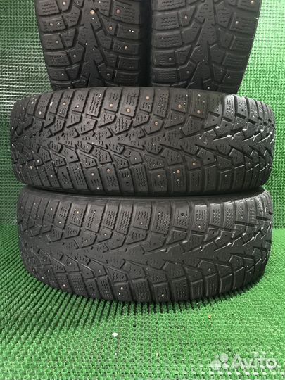 Maxxis ArcticTrekker NP3 215/65 R16 102T