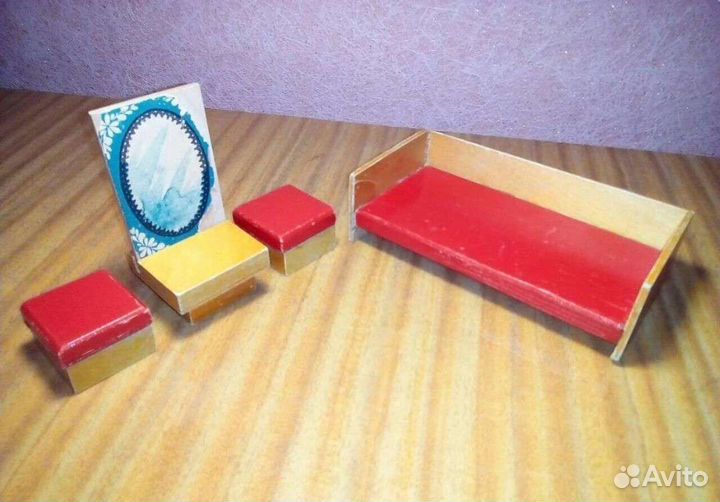Деревянная игрушечная мебель