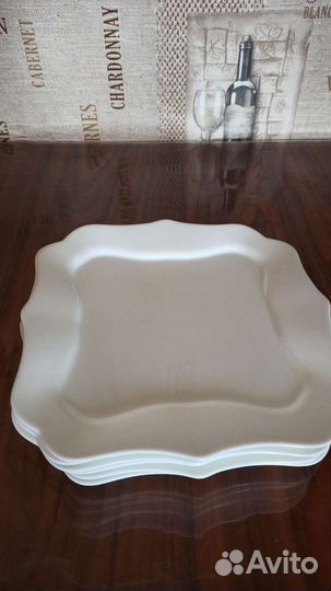 Набор тарелок