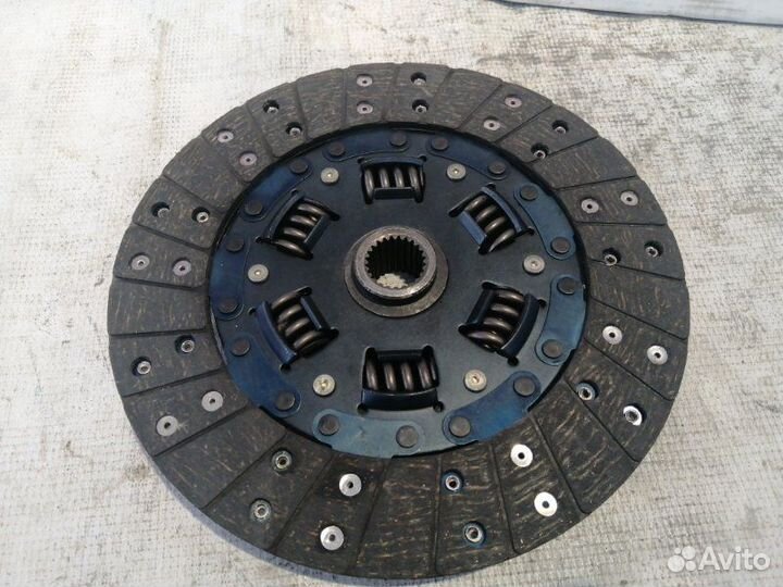 Диск сцепления Nissan