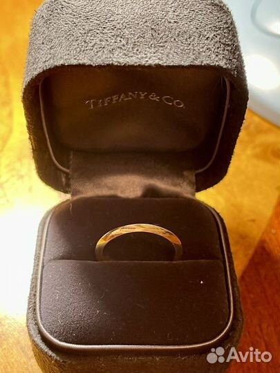Tiffany кольцо