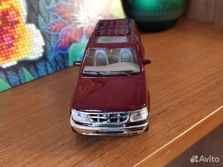 Машинки модельки