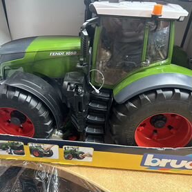 Bruder 04040 трактор Fendt 1050 новый