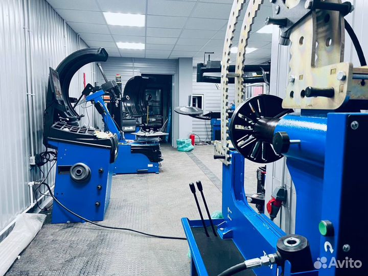 Armstrong Blu-Trac PC 205/60 R16 92V