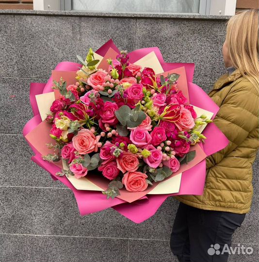 Букеты и композиции с розами. Доставка/Самовывоз