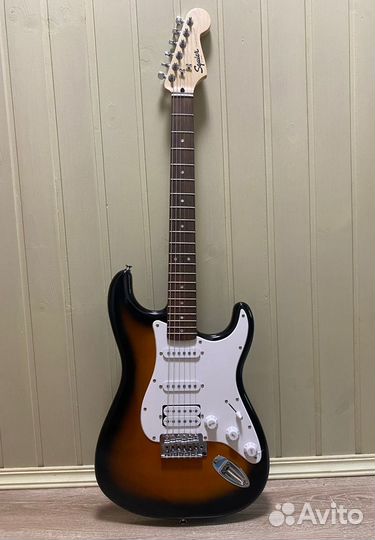 Электрогитара Fender Squier Bullet Stratocaster
