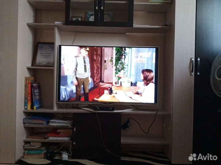 Стенка в гостиную под тв