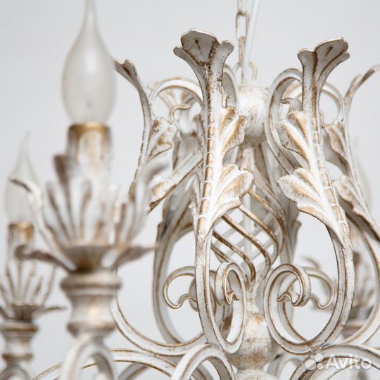 Люстра новая