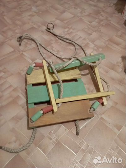 Детская качелька подвесная