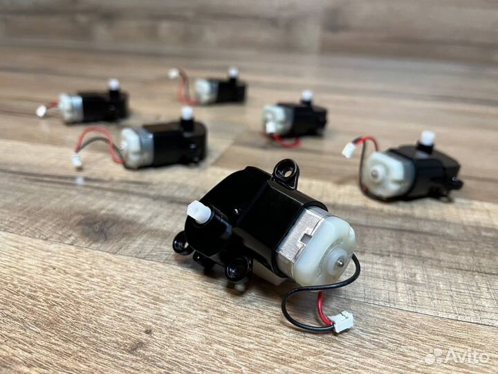 Мотор боковой щетки левый (L) Tefal Serie 20