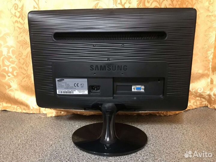 Samsung syncmaster B1930