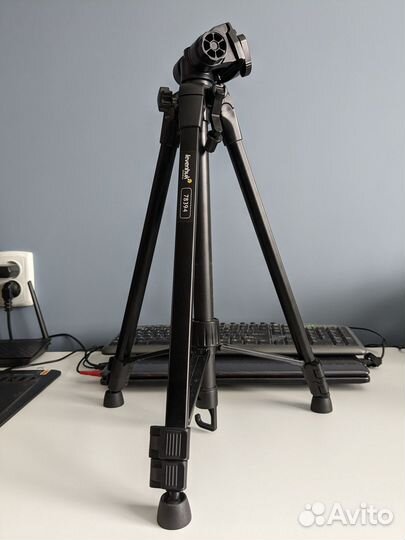 Напольный штатив Levenhuk Level base TR20