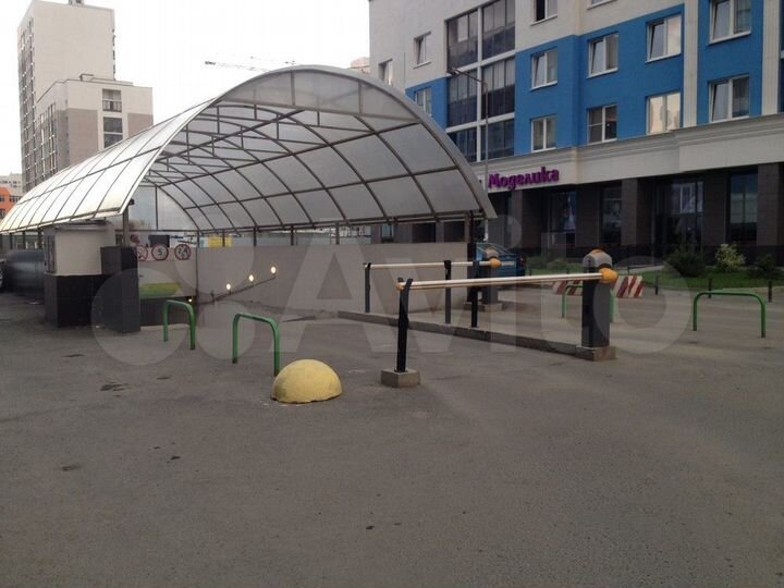 Машиноместо, 14 м²