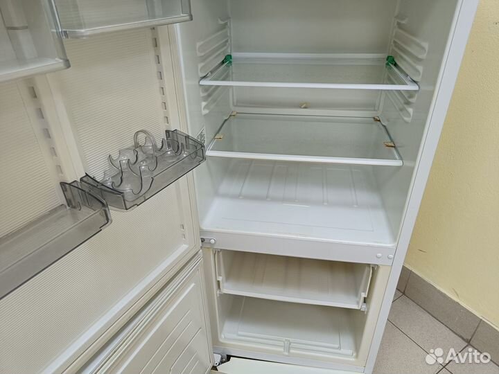 Холодильник бу atlant