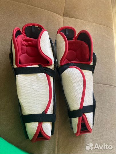 Щитки хоккейные