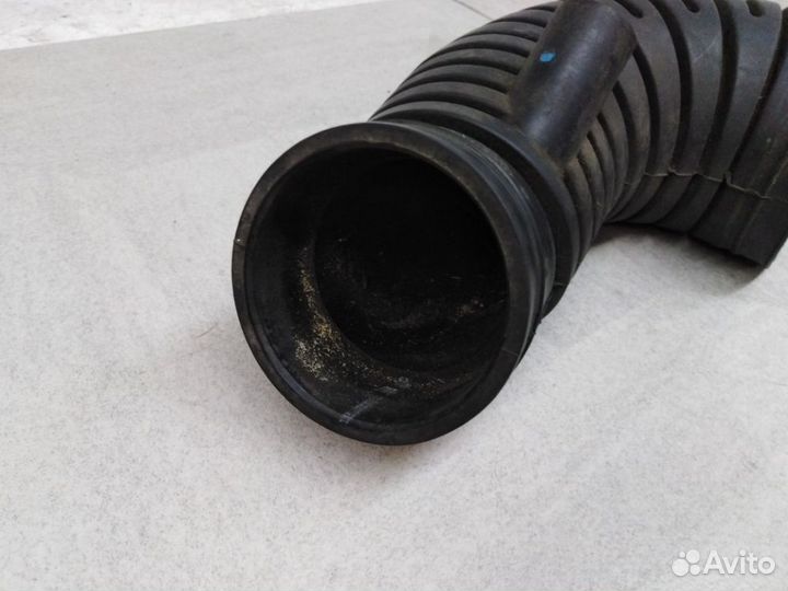 Патрубок воздушного фильтра