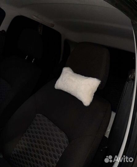 Подушка на подголовник