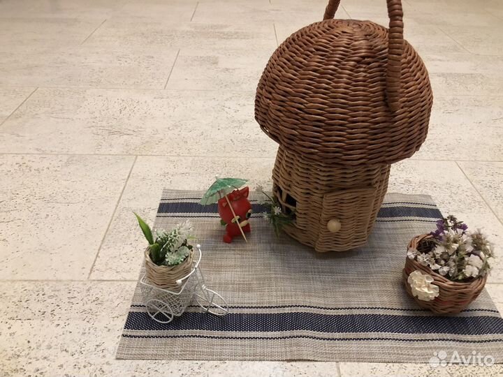 Плетеный домик-грибок