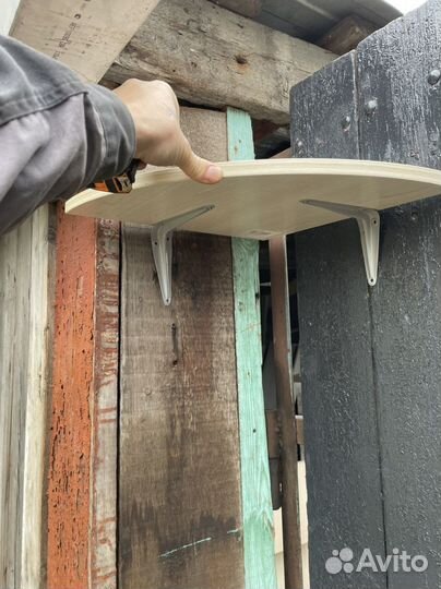 Полочка настенная