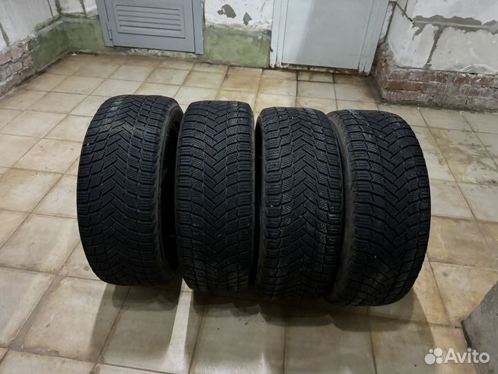 Michelin X-Ice Snow SUV 215/55 R18 99H