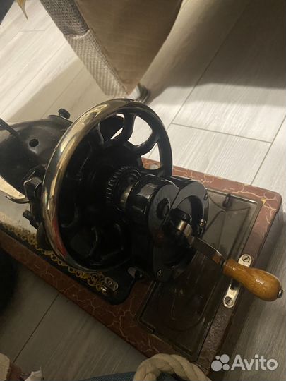 Швейная машина подольск ручная