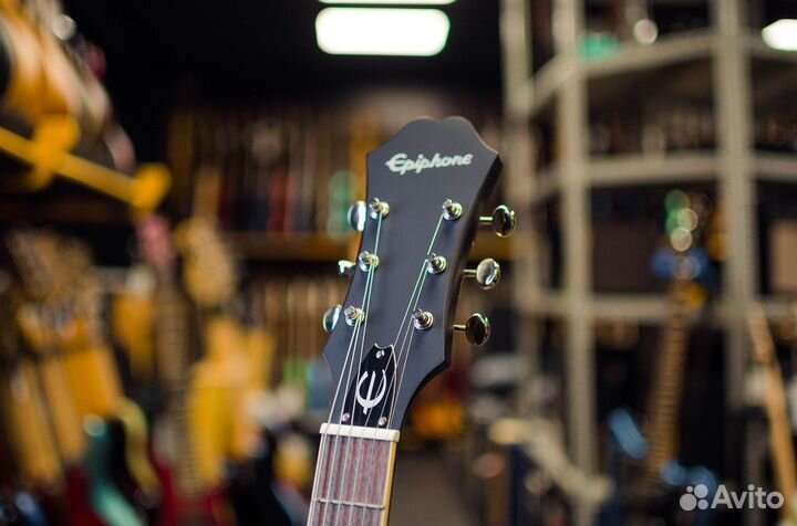 Полуакустика Epiphone Casino Worn Ebony