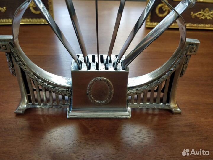 Старинная подставка для десертных ножей