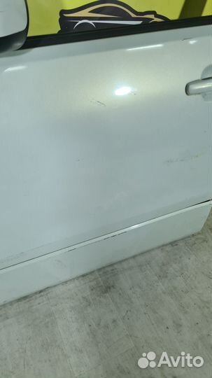 Передняя дверь Suzuki grand Vitara