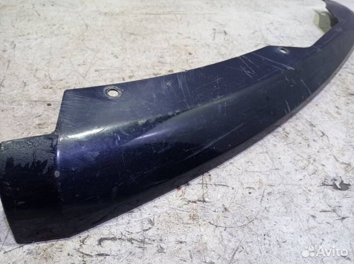 Молдинг переднего бампера