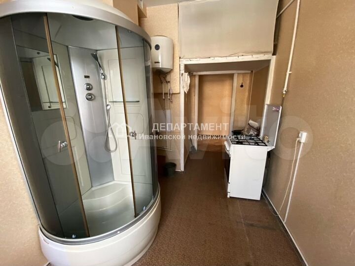 2-к. квартира, 40 м², 3/3 эт.
