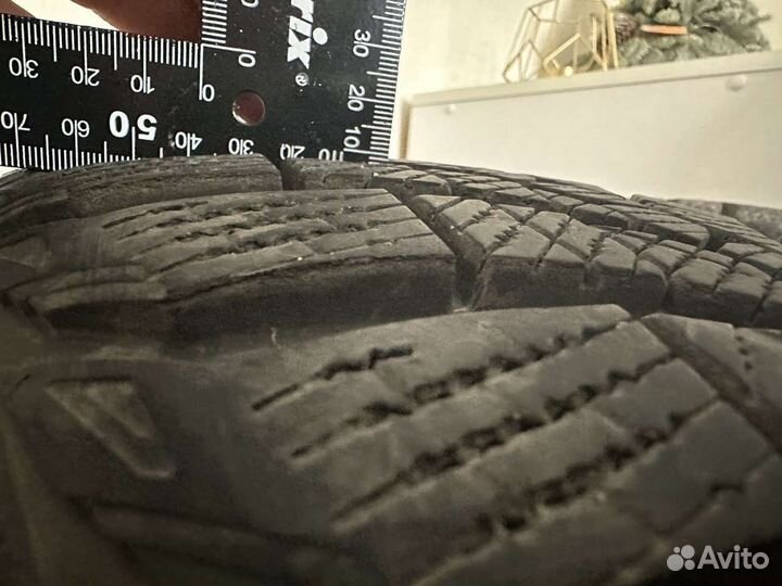 Kumho WinterCraft WP71 225/45 R18 и 255/40 R18
