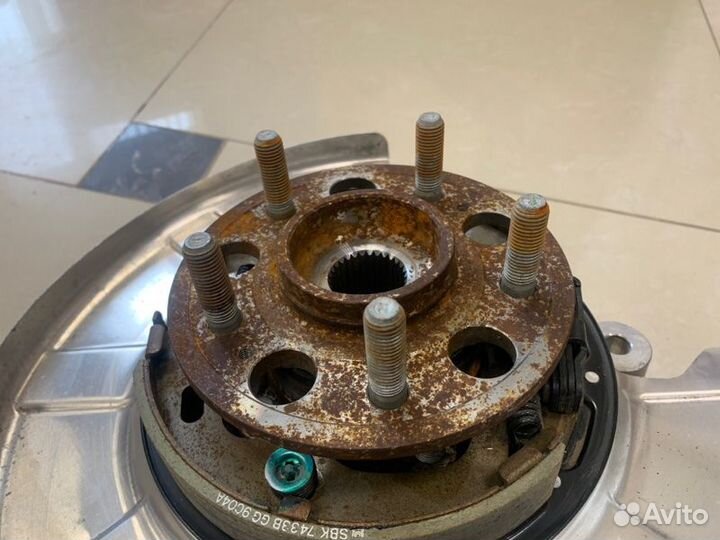 Кулак (цапфа, ступица) задний Kia Stinger седан