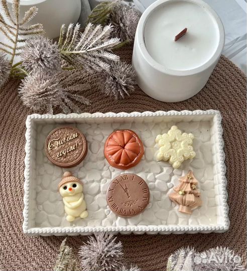 Клубника, бананы в наличии в бельгийском шоколаде