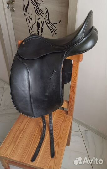 Седло выездковое Bates Caprilli 17,5/32