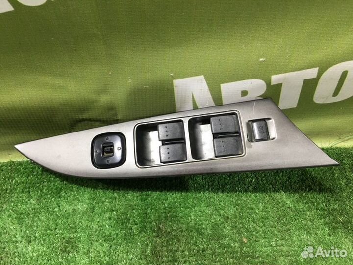 Блок управления стеклоподъемниками левый Mazda