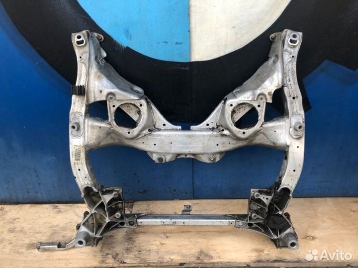 Подрамник передний / балка Bmw 7 F01 F02 F10 F07