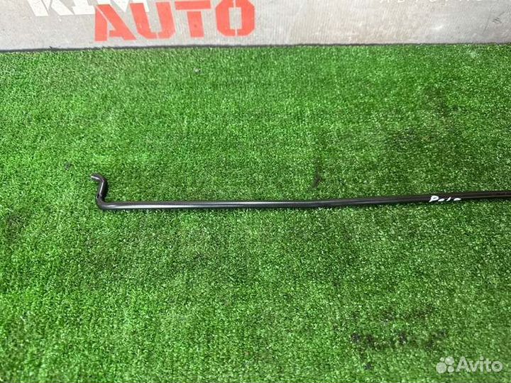 Упор капота Volkswagen Polo 5 