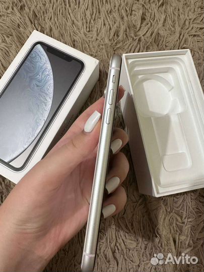 Телефон iPhone xr