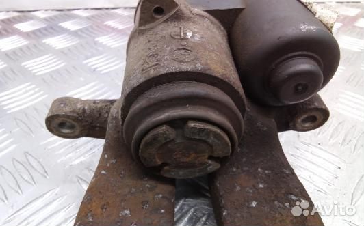 Суппорт тормозной задний правый volkswagen passat