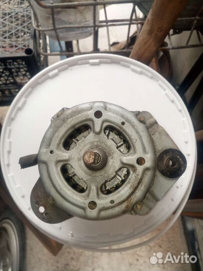 Электродвигатель Goldstar wmr182e3