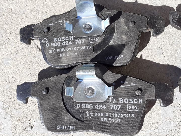 Передние тормозные колодки на опель