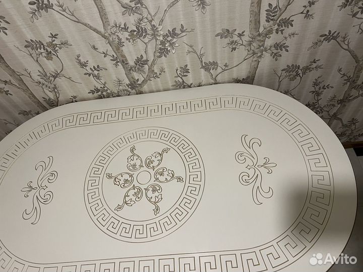 Кухонный стол