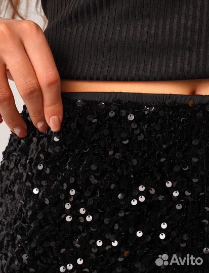 Шорты в пайетках