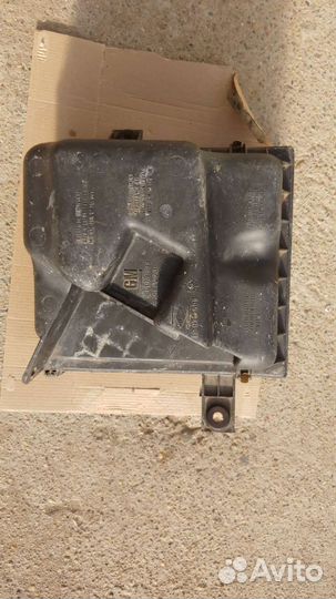 Корпус воздушного фильтра Opel Kadett E 1989г